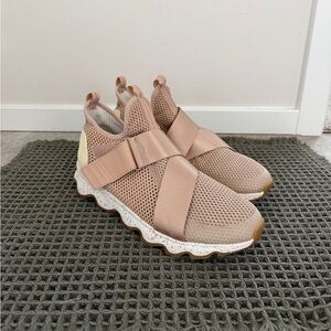 Sorel lifestyle sneakers, size 10.5 EUC